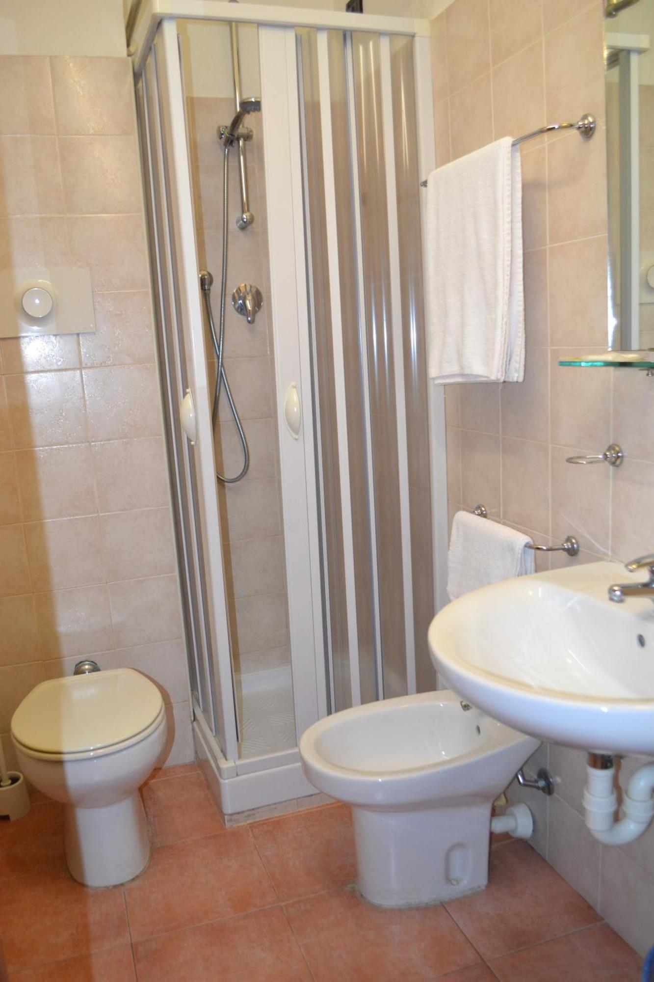 Hotel Iride Stazione Lambrate Citta Studi Milano Oda fotoğraf